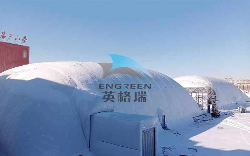 校园黄瓜视频网站体育馆，学生冬季体育活动的理想场所